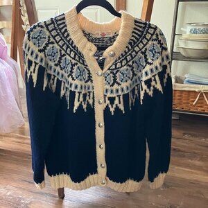Vintage Viking Wool Scandinavian Sweater Blue and Cream M/L